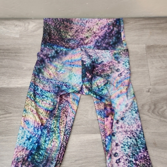 ONZIE Blue Purple Leggings S/M Galaxy Compression High Waisted‎ Workout  Wear - Picture 8 of 11